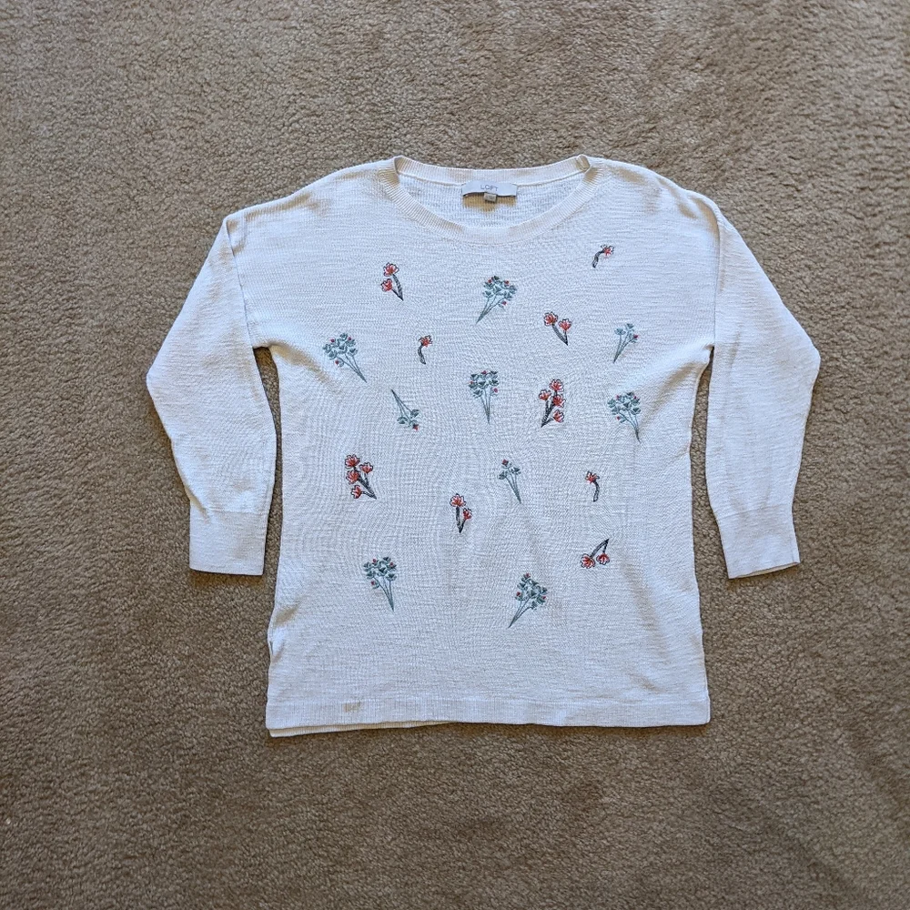 Spring Floral Sweater - Picture 1 of 6